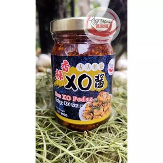 CHEF MAN'S CRISPY XO SAUCE 万家福古法老饕香辣XO酱